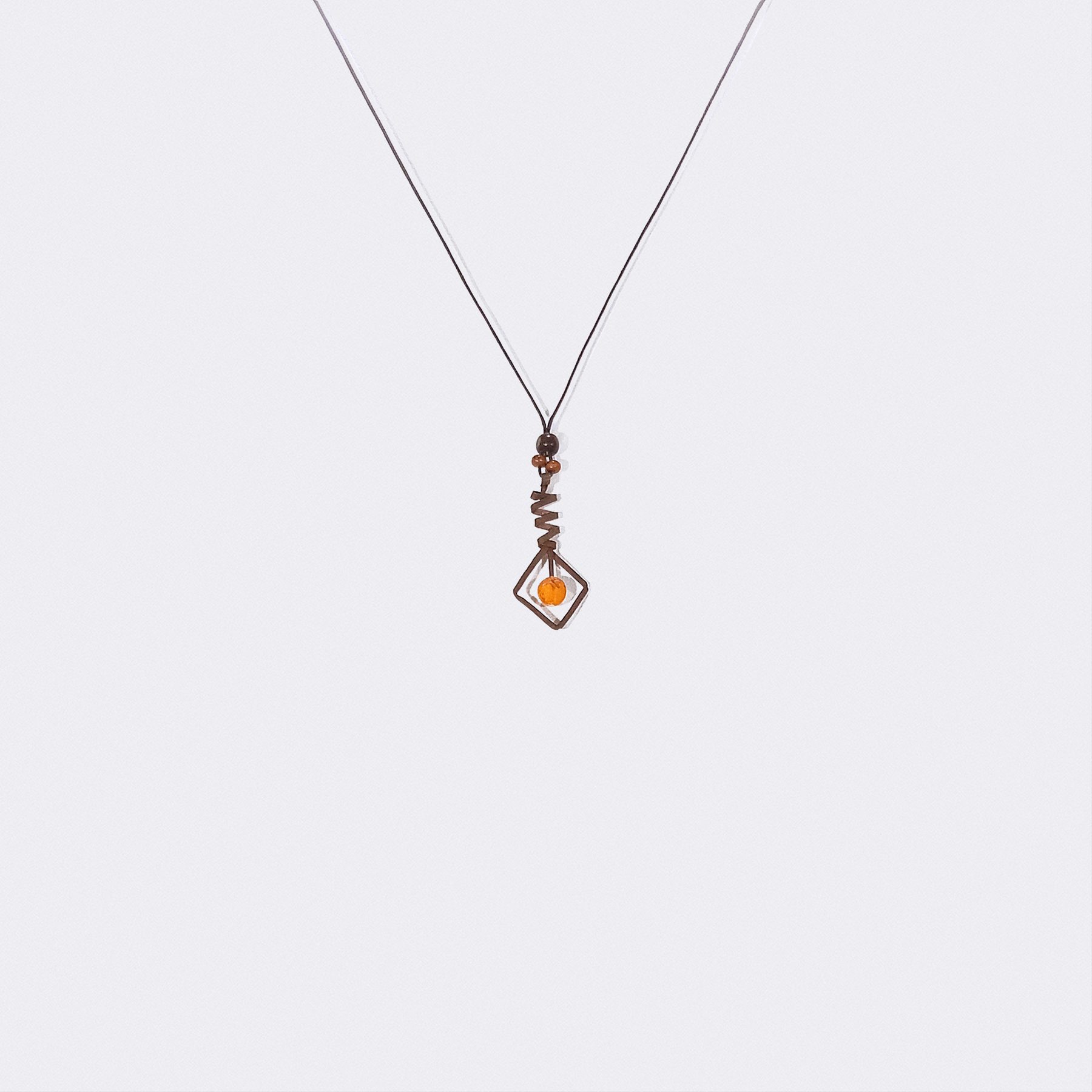 Collana in metallo