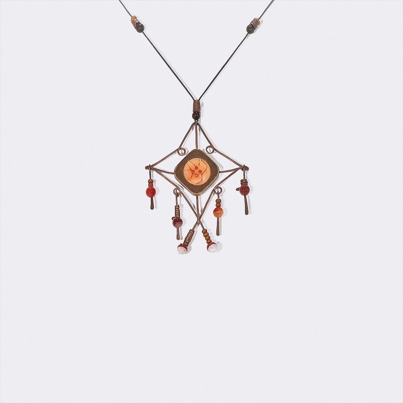 Collana in metallo